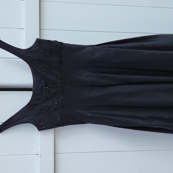 EUC JS Collections Prom Bridal Evening Gown - Picture 5 of 10